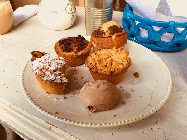 Can You Bake a Gourmet Apple and Cinnamon Danish with a Flaky Pastry?