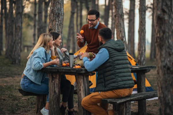 How Can You Style a Button-Up Skirt for a Chic and Professional Daytime Look?